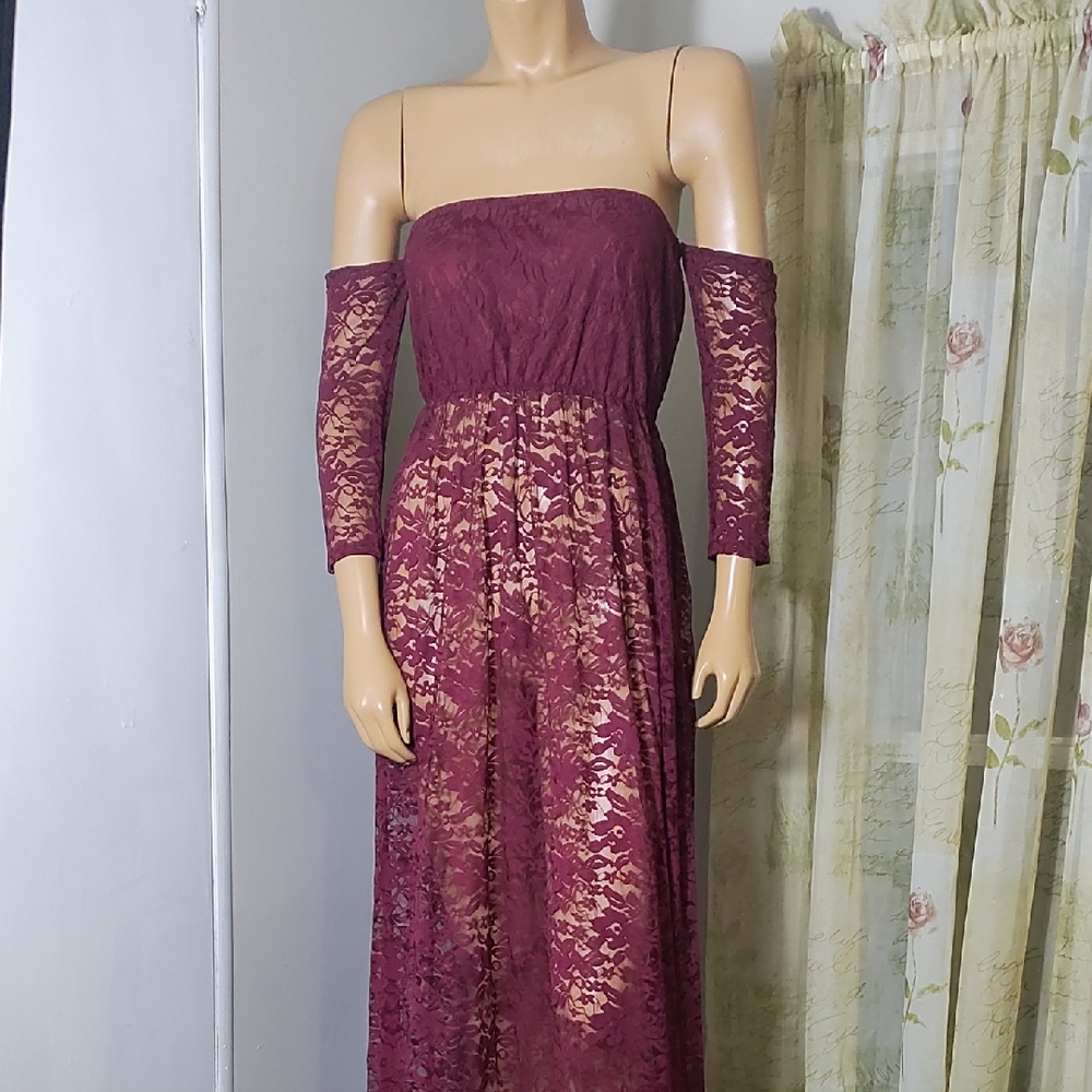 Elegant‎ Off-Shoulder Lace Dress